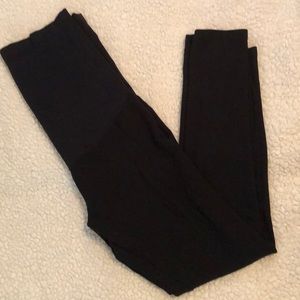 Bundle of two Maternity leggings